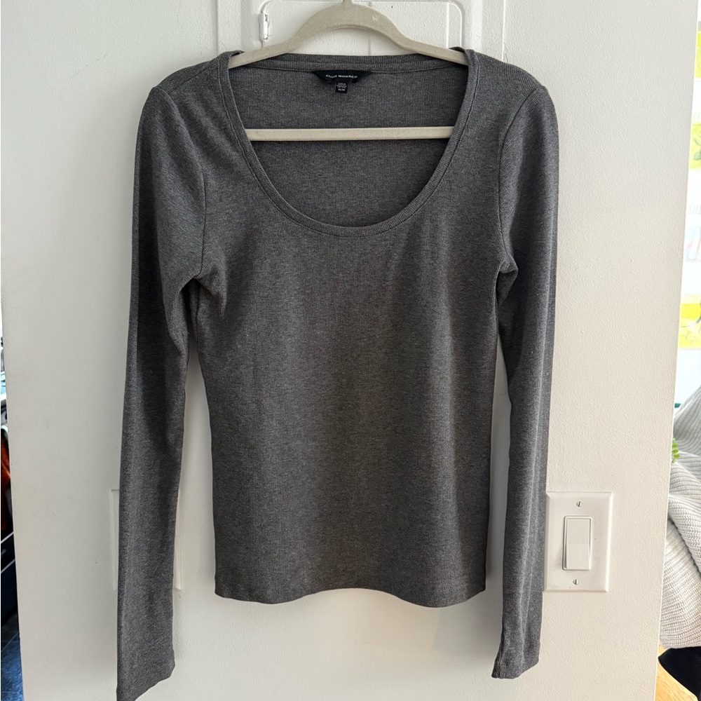 Club Monaco | NWOT Charcoal Long Sleeve Ribbed Scoop Neck Top
